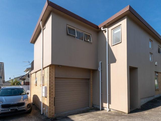 House for rent in Point England