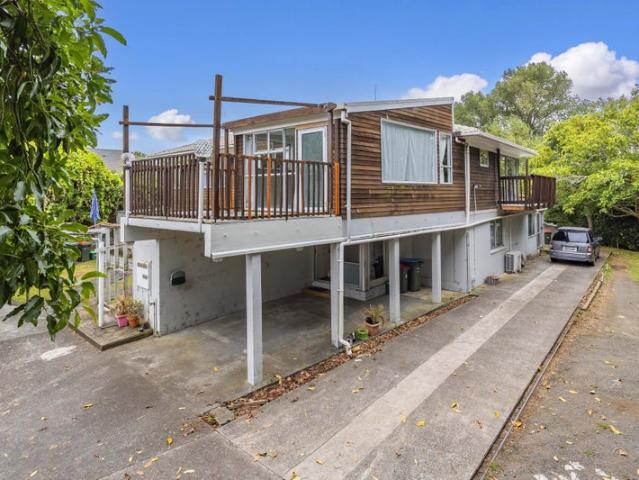 House for rent in Point England