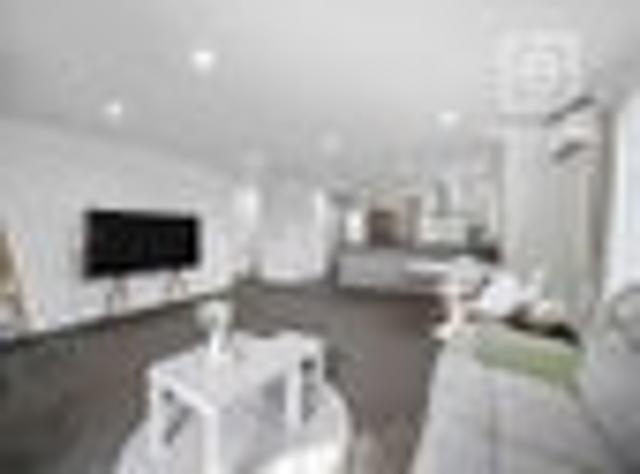 House for rent in Point England, Oroua County