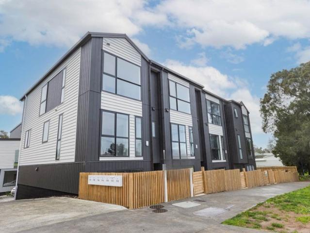 Apartment for rent in Point England