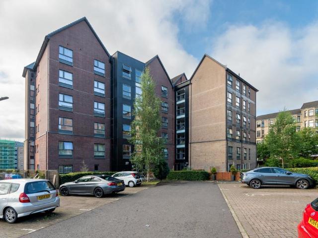 Apartment for rent in Ruchill, Scotland