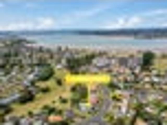 House for sale in Point England, Oroua County