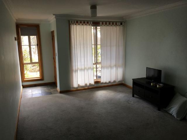 Room for rent in Panorama, Adelaide