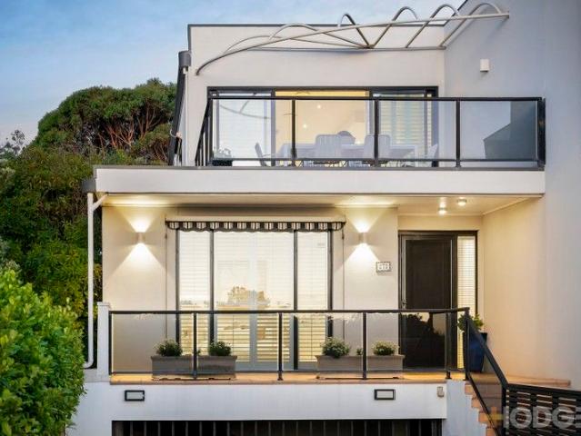 Townhouse for sale in Camerons Creek, Victoria