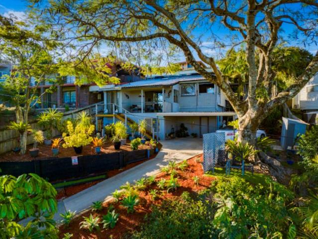 House for sale in Bilambil Heights, New South Wales