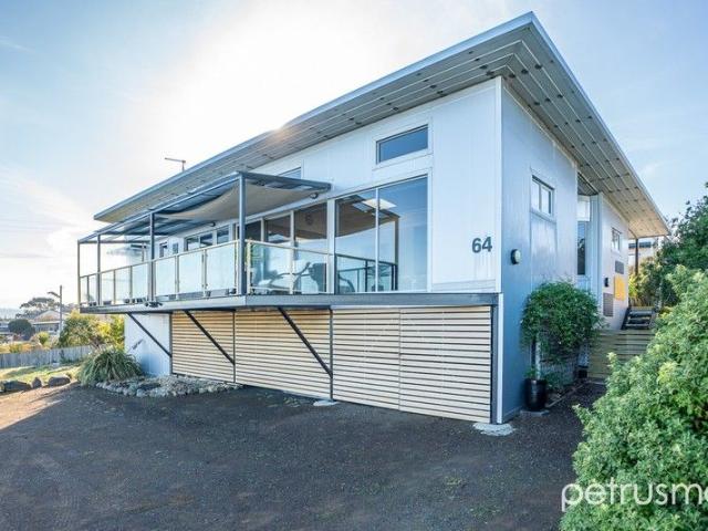 House for sale in Primrose Sands, Tasmania