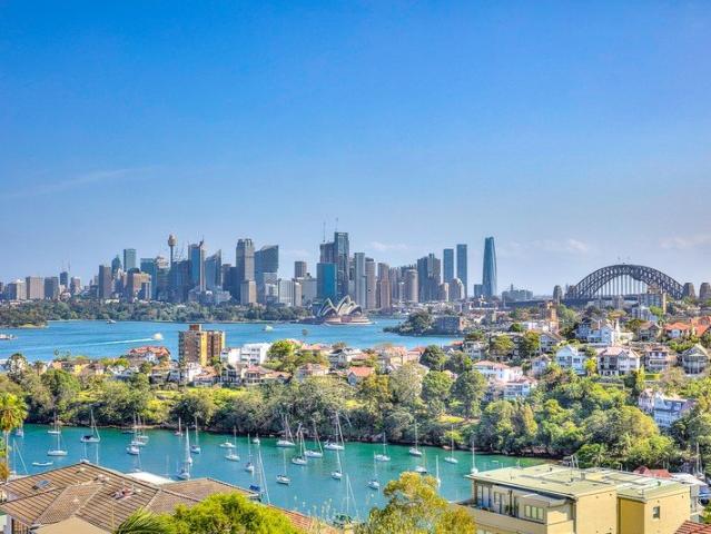 Apartment for sale in Lower North Shore, Sydney