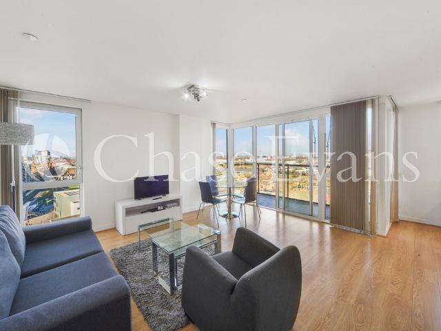 Apartment for rent in Poplar Grove, Greater London