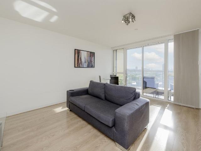 Apartment for rent in London Borough of Tower Hamlets, Greater London