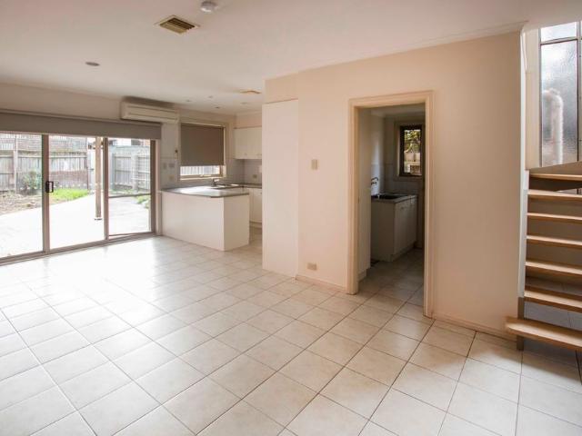Townhouse for rent in Camerons Creek, Victoria