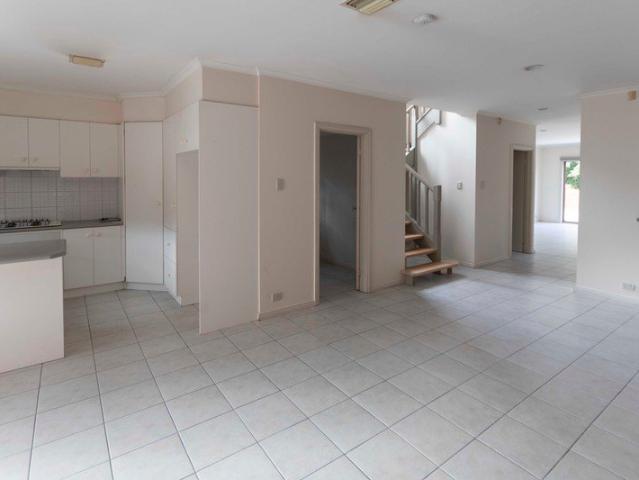 Townhouse for rent in Camerons Creek, Victoria