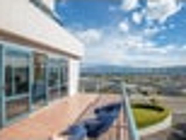 House for sale in Otakou