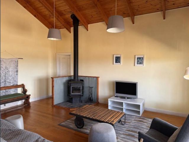 House for rent in Harcourt North, Victoria