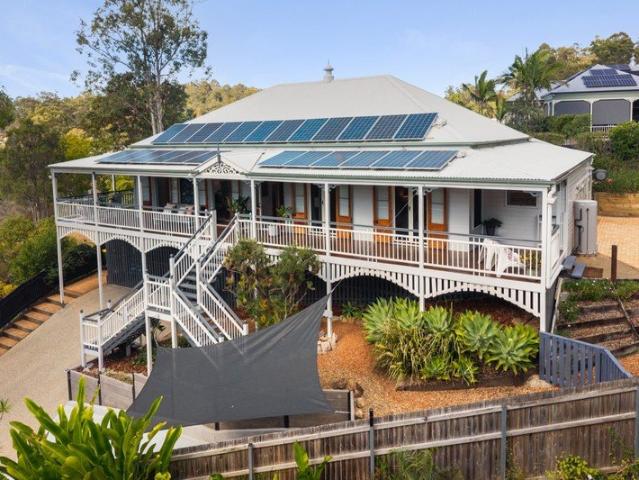House for sale in Ferny Hills, Greater Brisbane