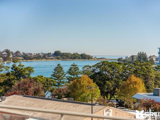 Apartment for sale in Parklands, Western Australia