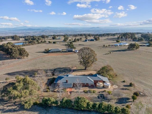 House for sale in Tolmie, Victoria