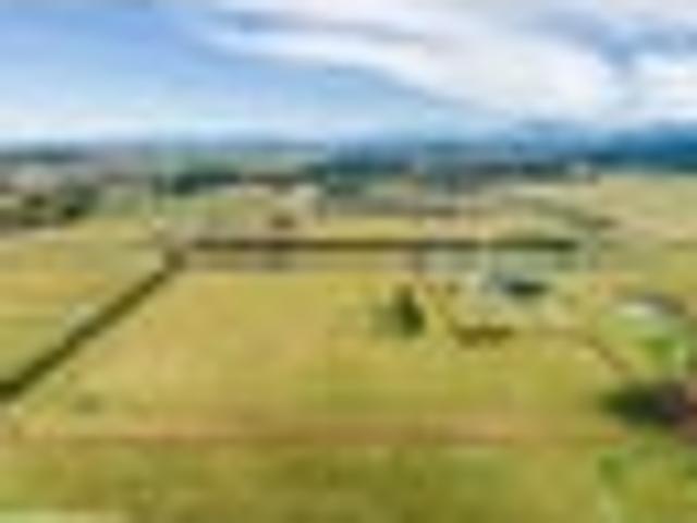 Land for sale in Canterbury