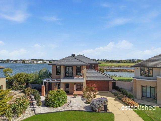 House for sale in Sanctuary Lakes, Melbourne