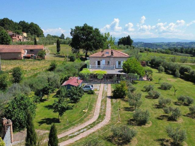 Casa in vendita a Lucignano, Toscana