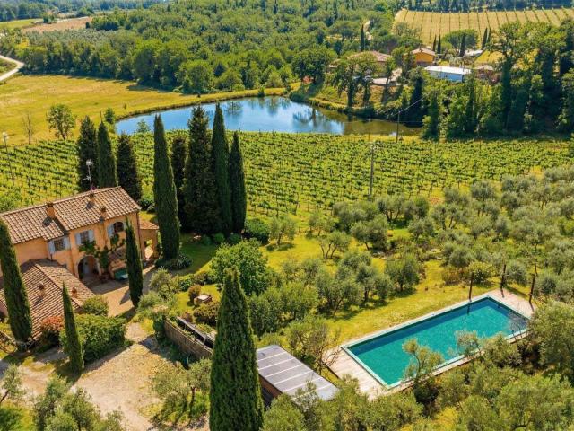 Casa in vendita a Bucine, Toscana