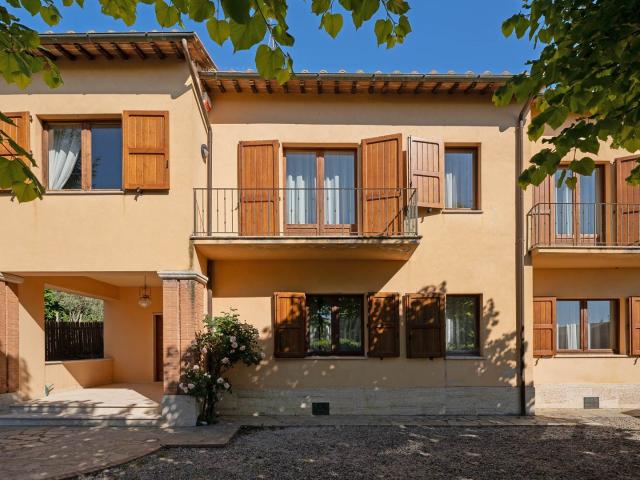 Casa in vendita a Montepulciano, Siena
