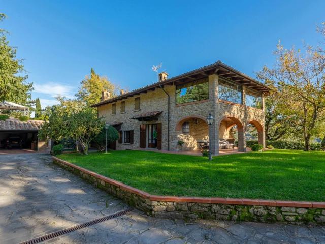 Casa in vendita a Palazzo Del Pero, Toscana