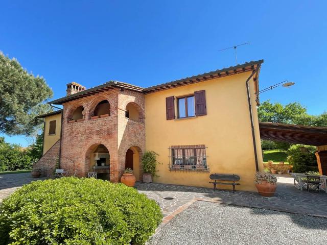 Casa in vendita a Foiano della Chiana, Arezzo