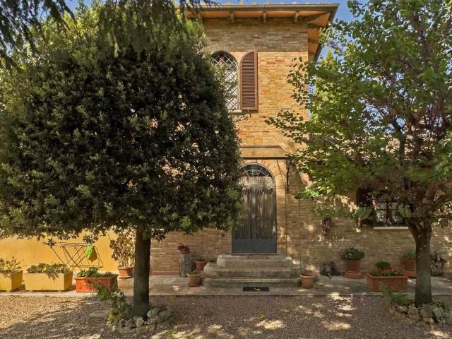 Casa in vendita a Castelnuovo Berardenga, Toscana