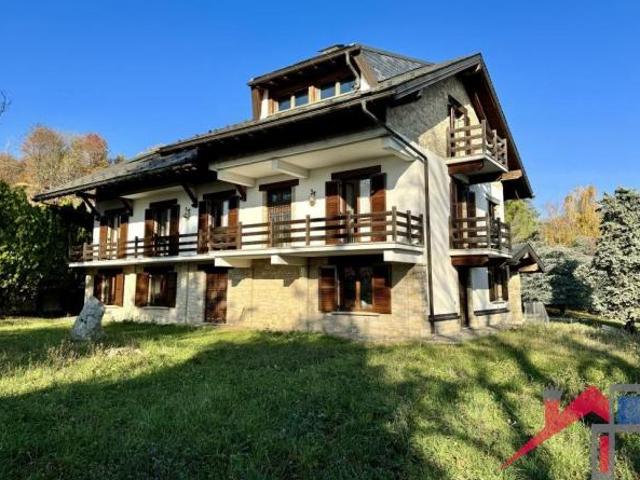 Villa Indipendente in vendita a Cisano Bergamasco, Lombardia