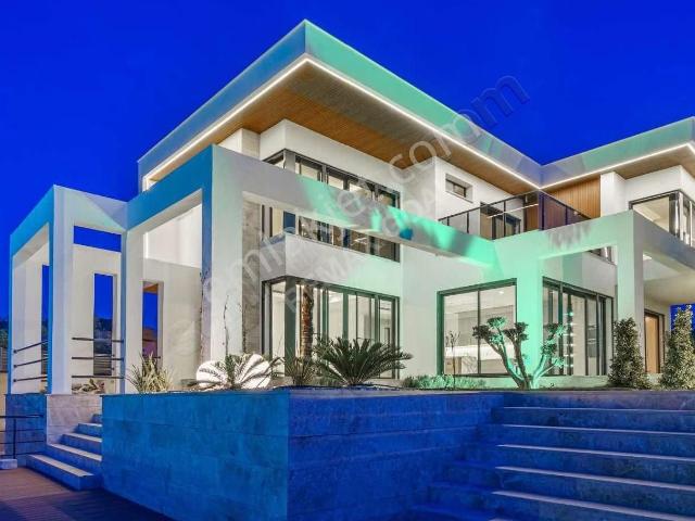 Kuşadasi, Aydin içerisinde satılık Villa