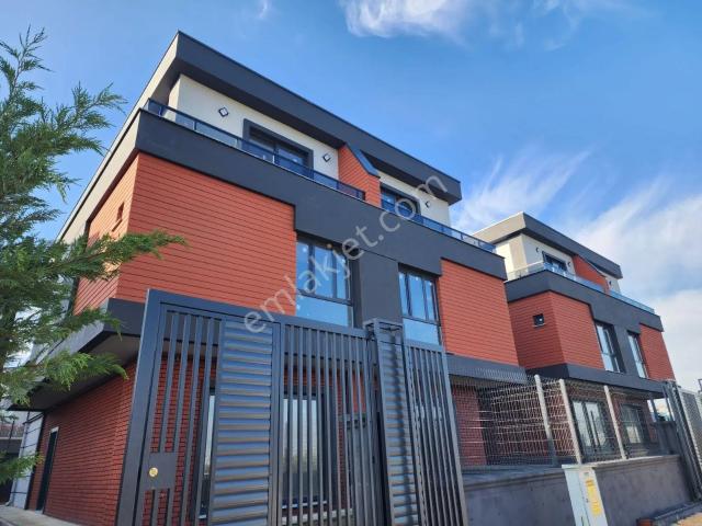 Nilüfer, Bursa içerisinde satılık Villa