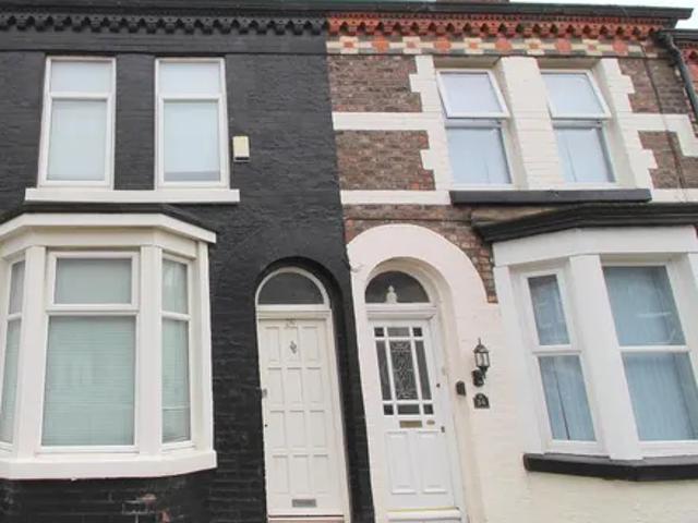House for rent in Calderstones