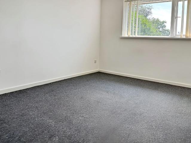 House for rent in Nangreaves, Wales