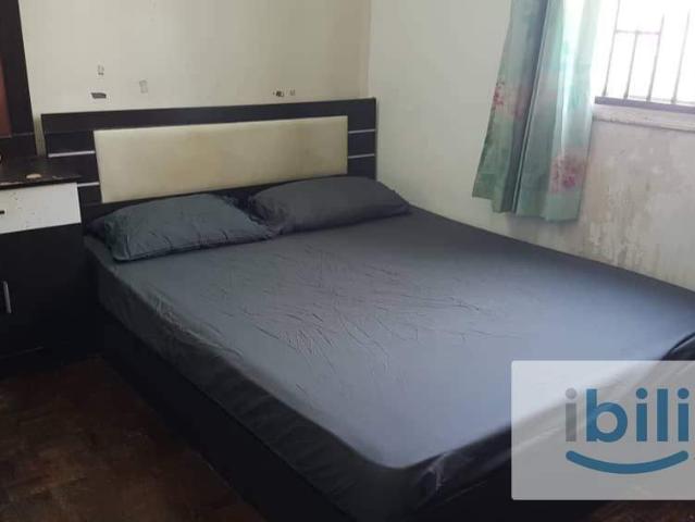 Room for rent in Persiaran Pantai Murni, Kuala Lumpur