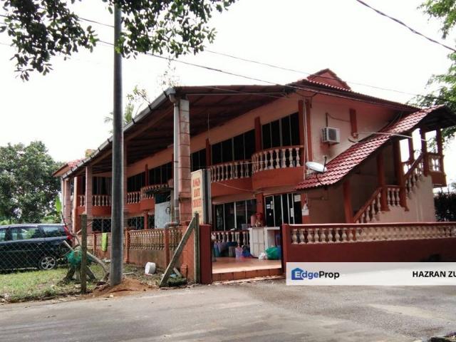 Shop for sale in Malaka