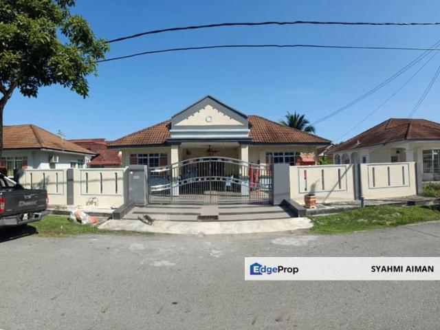 House for sale in Tanjong Sepat, Selangor