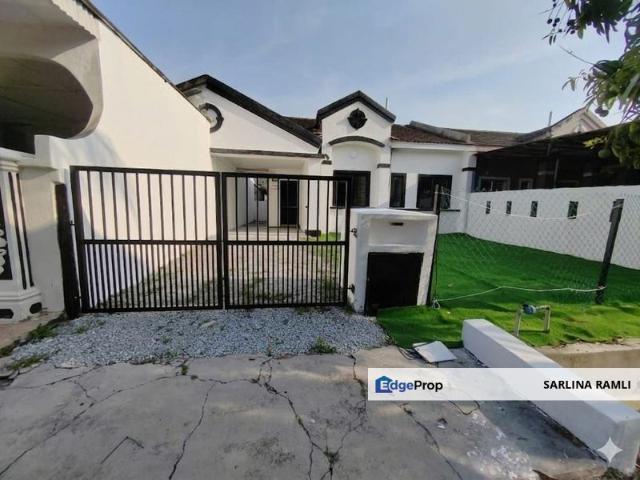 House for sale in Tanjong Sepat, Selangor