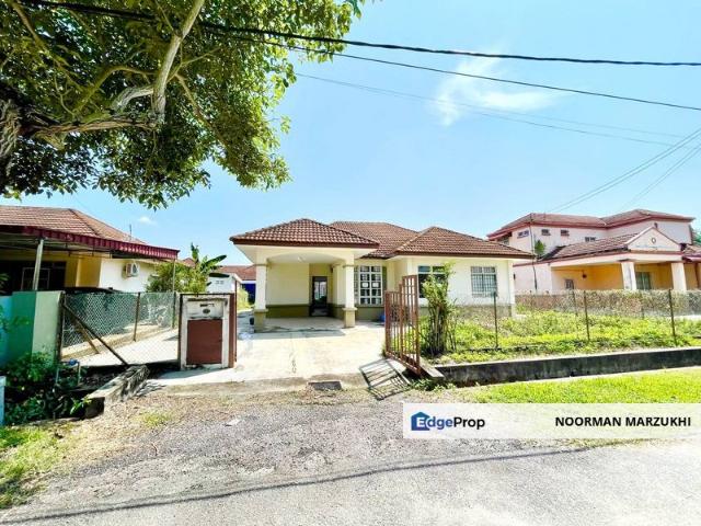 House for sale in Tanjong Sepat, Selangor