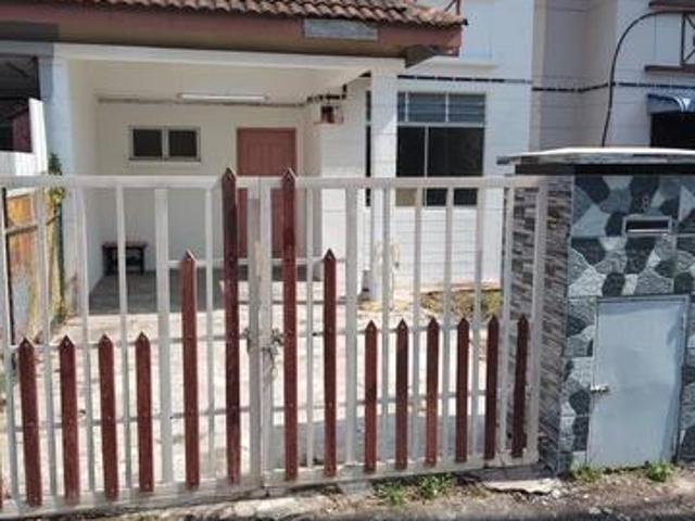Serviced Residence for sale in Tanjong Sepat, Selangor
