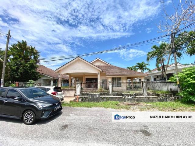 House for sale in Tanjong Sepat, Selangor