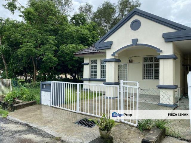 House for sale in Tanjong Sepat, Selangor