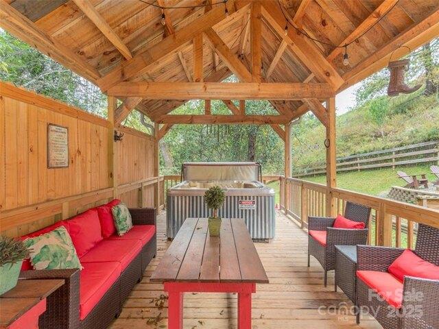 House for sale in Clyde