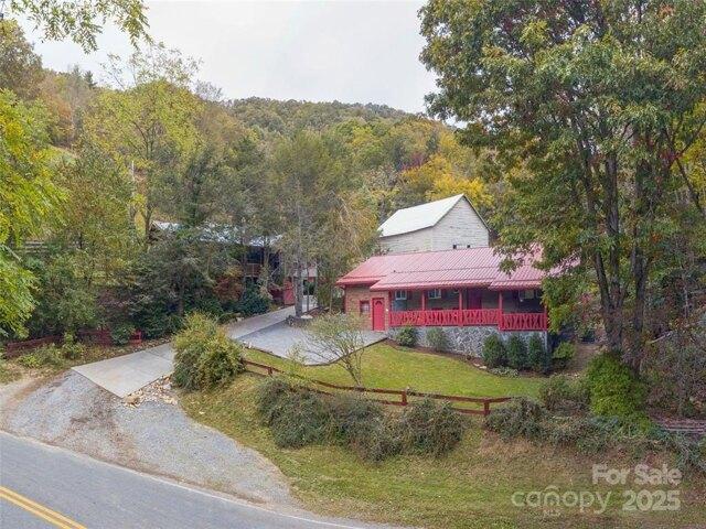 House for sale in Clyde