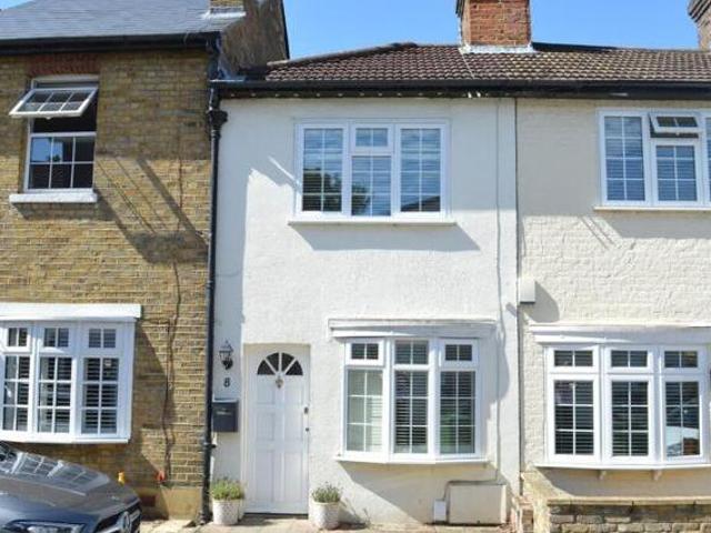 House for sale in Weybridge, Elmbridge