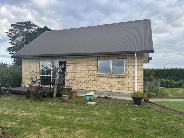House for rent in Awhitu, Oroua County