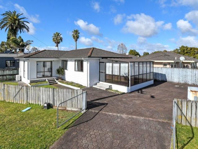House for rent in Rosehill, Papakura