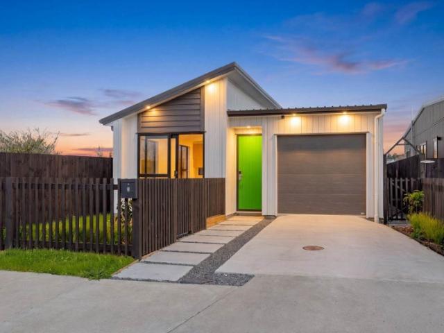 House for rent in Awhitu, Oroua County
