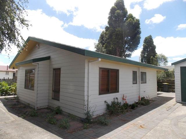 House for rent in Papakura