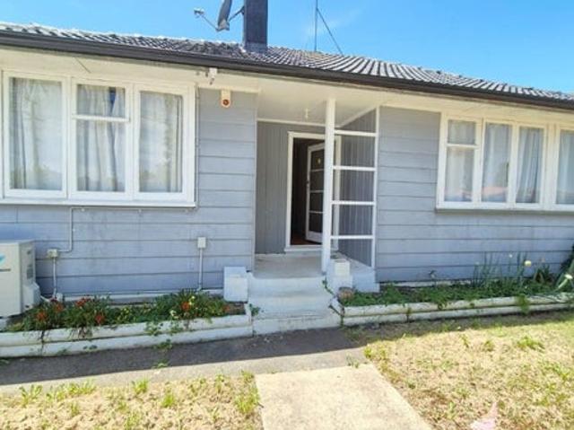 House for rent in Papakura