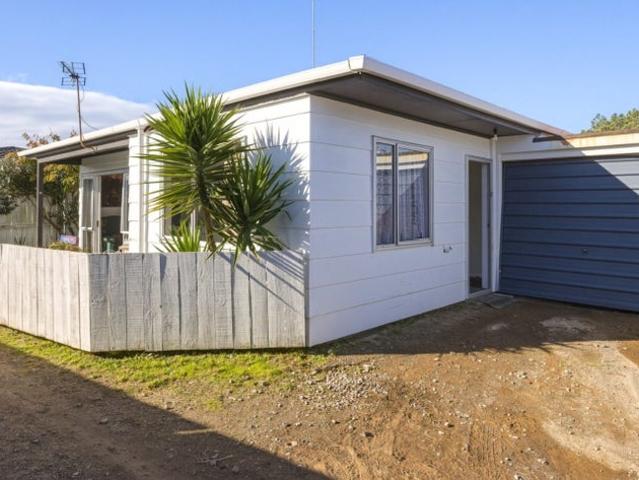 Apartment for rent in Papamoa Beach East, Papamoa